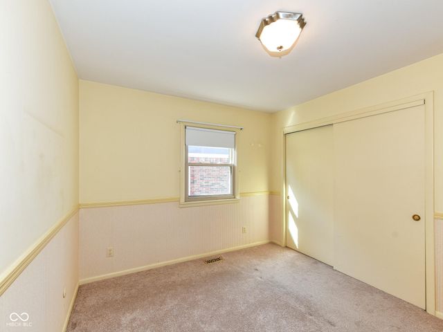 10415 Lawnhaven Drive, Indianapolis, IN 46229