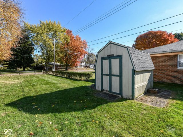 10415 Lawnhaven Drive, Indianapolis, IN 46229