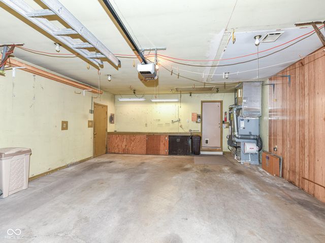 10415 Lawnhaven Drive, Indianapolis, IN 46229