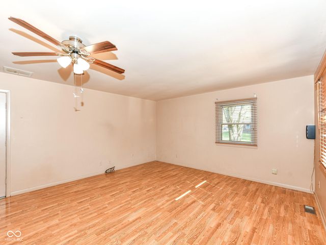 10415 Lawnhaven Drive, Indianapolis, IN 46229