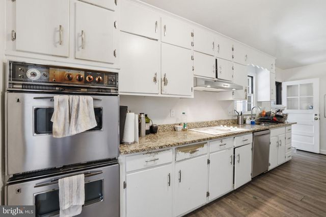 7322 EDMONSTON RD, College Park, MD 20740