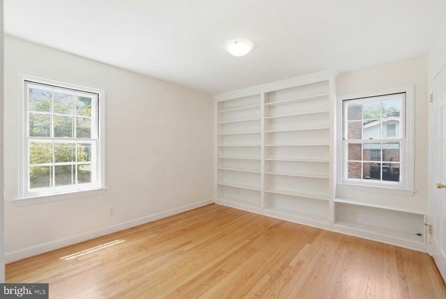 7322 EDMONSTON RD, College Park, MD 20740