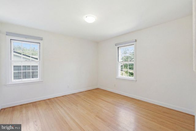 7322 EDMONSTON RD, College Park, MD 20740