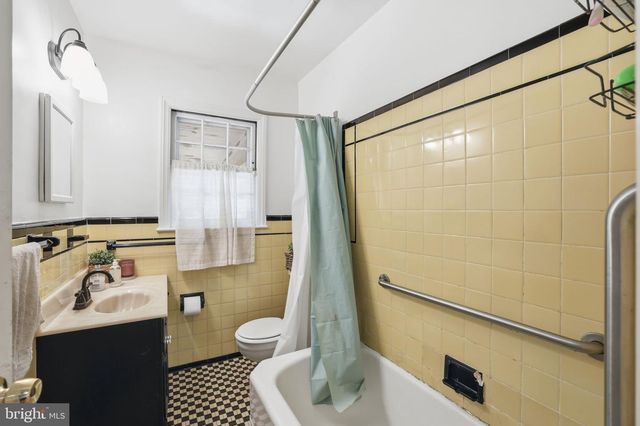 7322 EDMONSTON RD, College Park, MD 20740