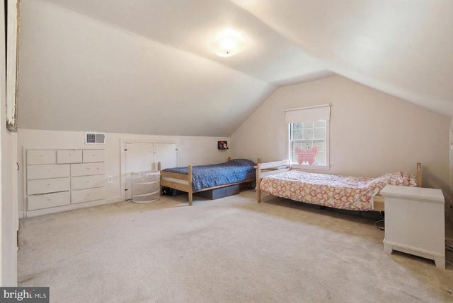 7322 EDMONSTON RD, College Park, MD 20740