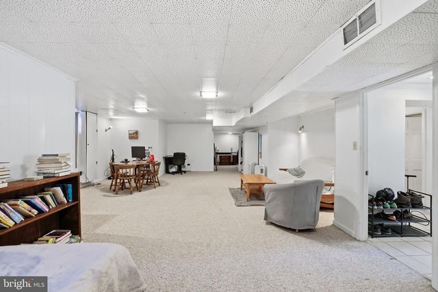 7322 EDMONSTON RD, College Park, MD 20740