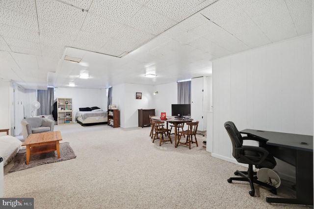 7322 EDMONSTON RD, College Park, MD 20740