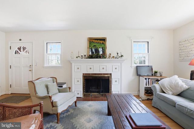 7322 EDMONSTON RD, College Park, MD 20740