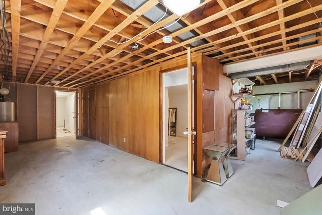 7322 EDMONSTON RD, College Park, MD 20740