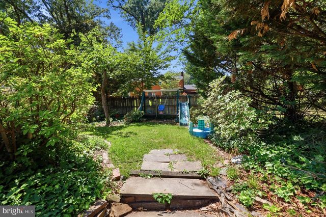 7322 EDMONSTON RD, College Park, MD 20740