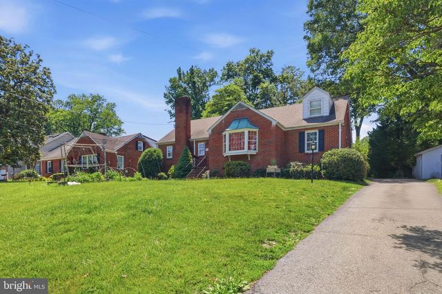 7322 EDMONSTON RD, College Park, MD 20740