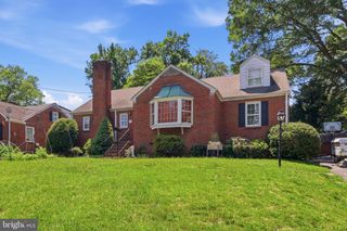 7322 EDMONSTON RD, College Park, MD 20740