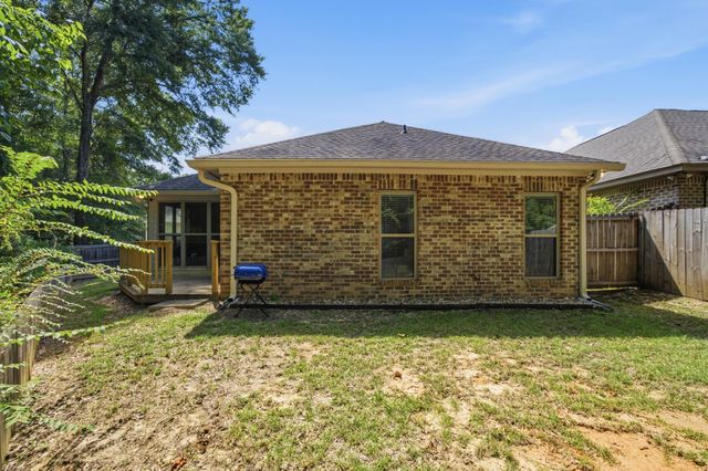 13 Sienna Ln., Sumrall, MS 39482