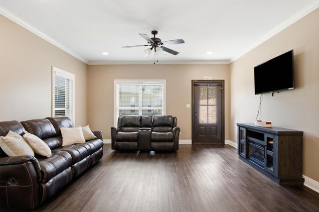 13 Sienna Ln., Sumrall, MS 39482
