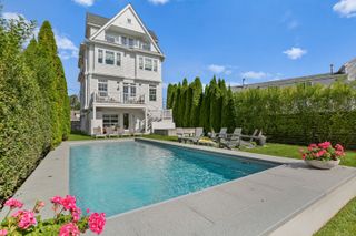 800 Rowland Road, Fairfield, CT 06824