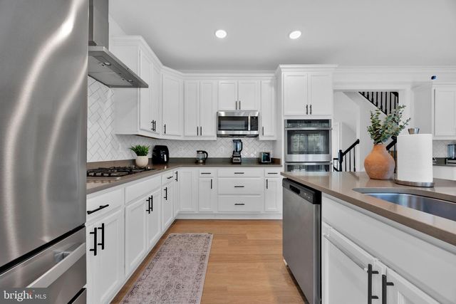 15260 BALLERINA LOOP, Woodbridge, VA 22193