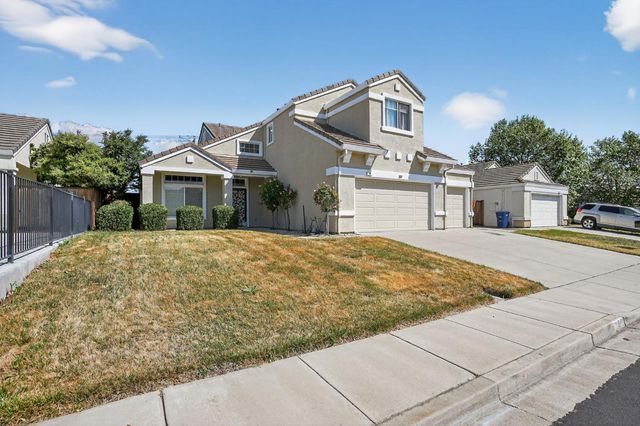 8 Emerson Ct, Pittsburg, CA 94565