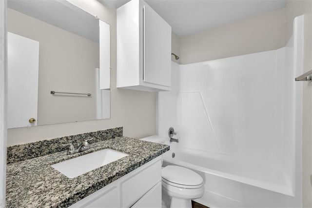 900 Holly Drive 10, Conroe, TX 77301
