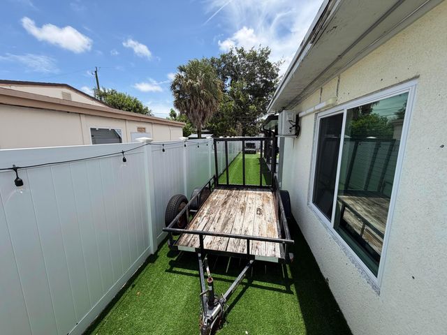 2016 Kenwood Road, West Palm Beach, FL 33409
