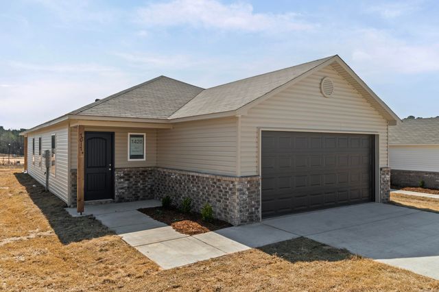 7017 Potomac Trail, Bauxite, AR 72011