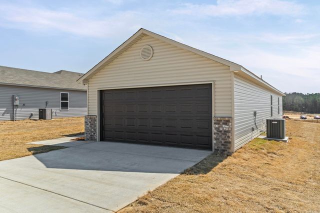 7017 Potomac Trail, Bauxite, AR 72011