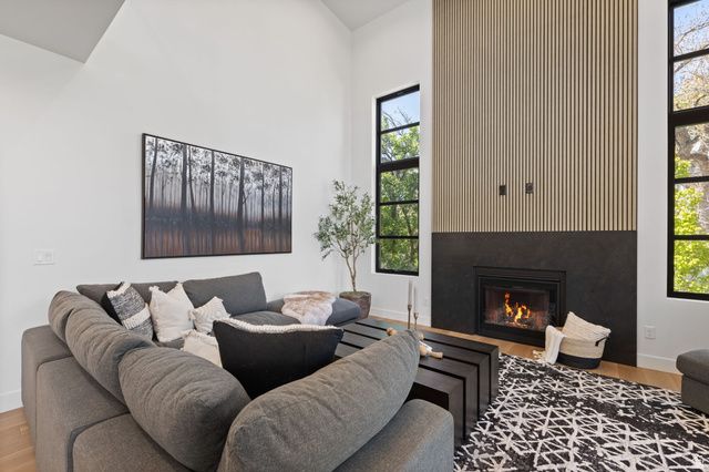 664 N EAST CAPITOL ST, Salt Lake City, UT 84103