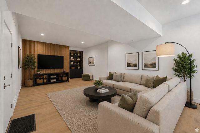 664 N EAST CAPITOL ST, Salt Lake City, UT 84103