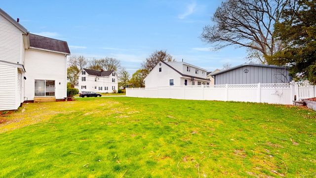 22 Baldwin St, Winchester, MA 01890