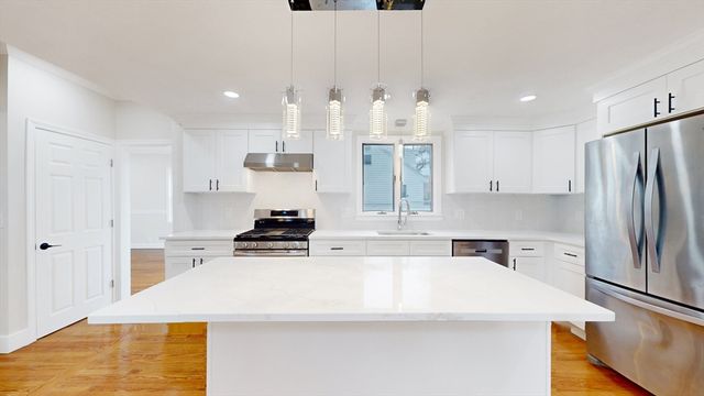 22 Baldwin St, Winchester, MA 01890