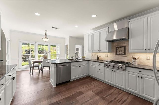 1255 Wincrest Court NW, Kennesaw, GA 30152