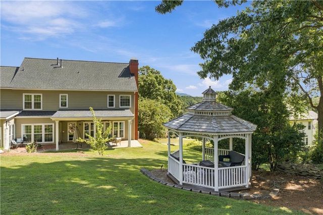 1255 Wincrest Court NW, Kennesaw, GA 30152