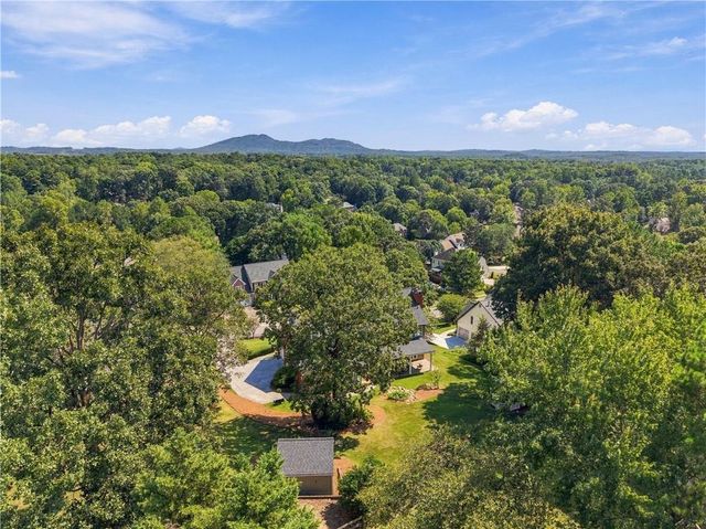 1255 Wincrest Court NW, Kennesaw, GA 30152