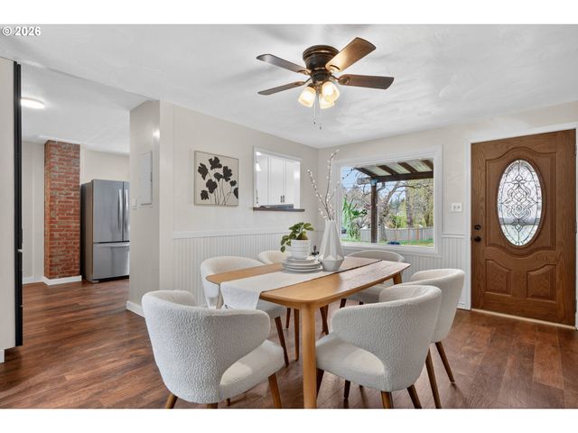 210 Se 218TH Ave, Gresham, OR 97030