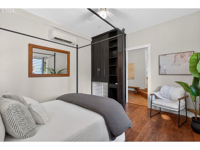 210 Se 218TH Ave, Gresham, OR 97030