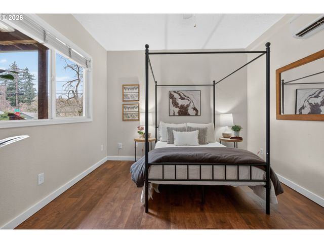 210 Se 218TH Ave, Gresham, OR 97030