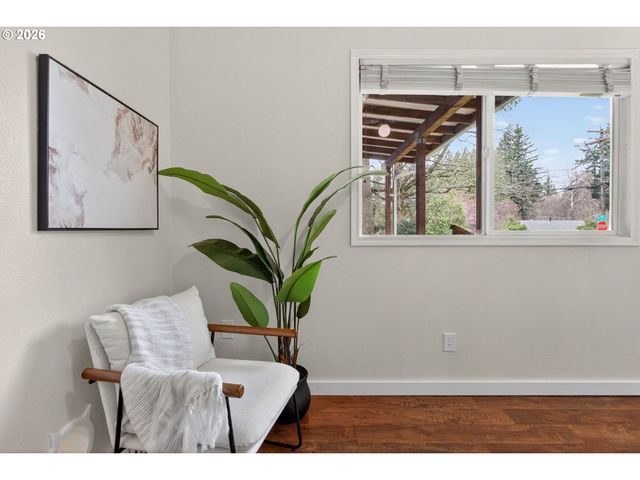 210 Se 218TH Ave, Gresham, OR 97030