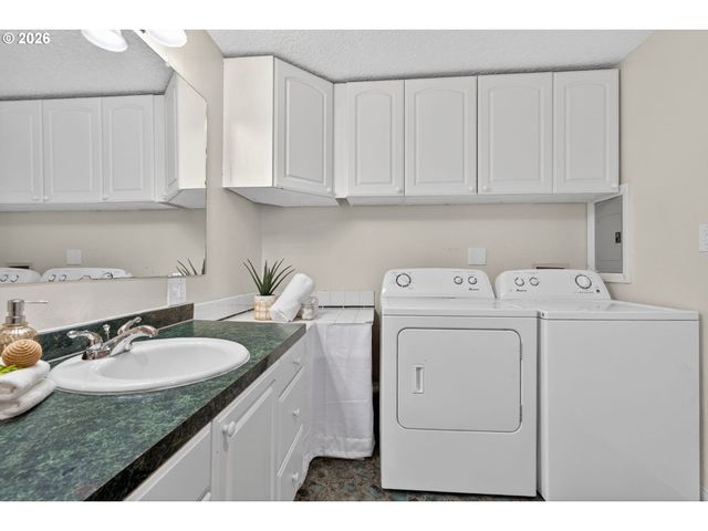 210 Se 218TH Ave, Gresham, OR 97030