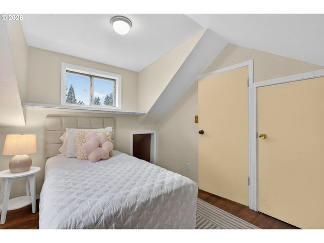 210 Se 218TH Ave, Gresham, OR 97030