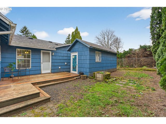 210 Se 218TH Ave, Gresham, OR 97030