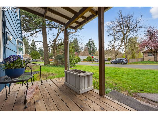 210 Se 218TH Ave, Gresham, OR 97030