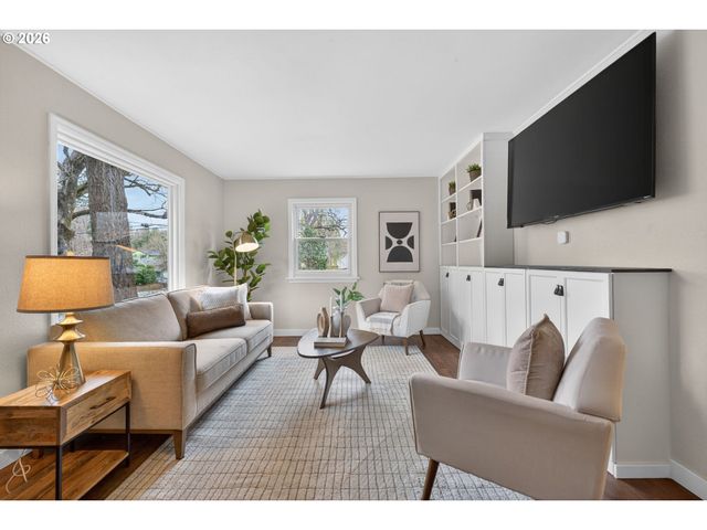 210 Se 218TH Ave, Gresham, OR 97030