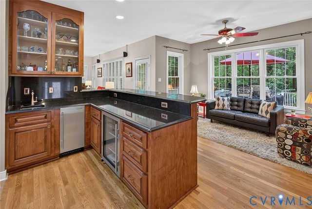 604 Cross Ridge Ln, Manakin Sabot, VA 23103