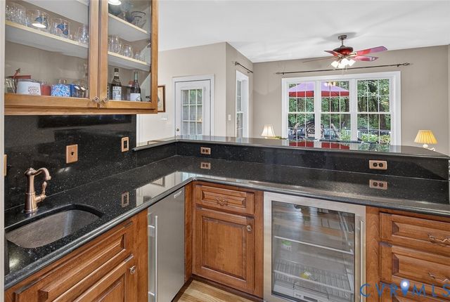 604 Cross Ridge Ln, Manakin Sabot, VA 23103