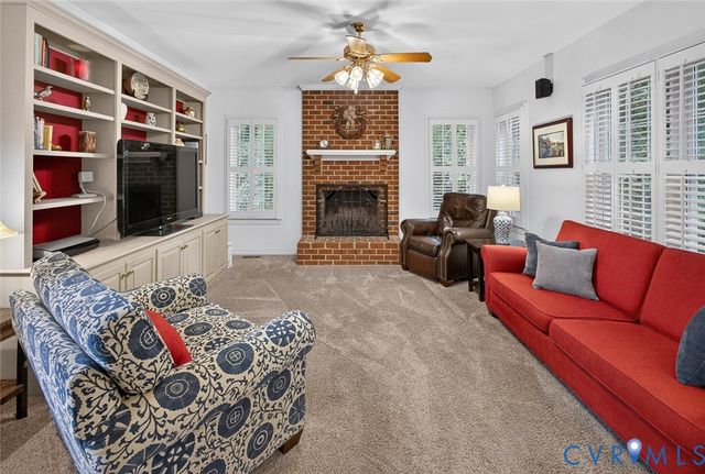 604 Cross Ridge Ln, Manakin Sabot, VA 23103