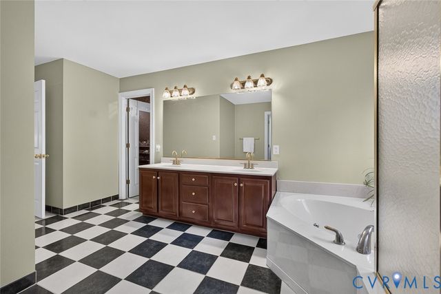 604 Cross Ridge Ln, Manakin Sabot, VA 23103