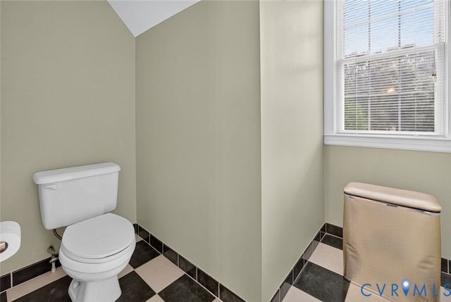 604 Cross Ridge Ln, Manakin Sabot, VA 23103