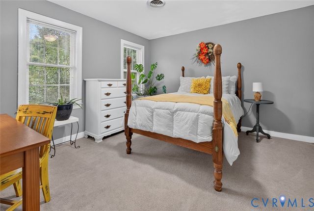 604 Cross Ridge Ln, Manakin Sabot, VA 23103