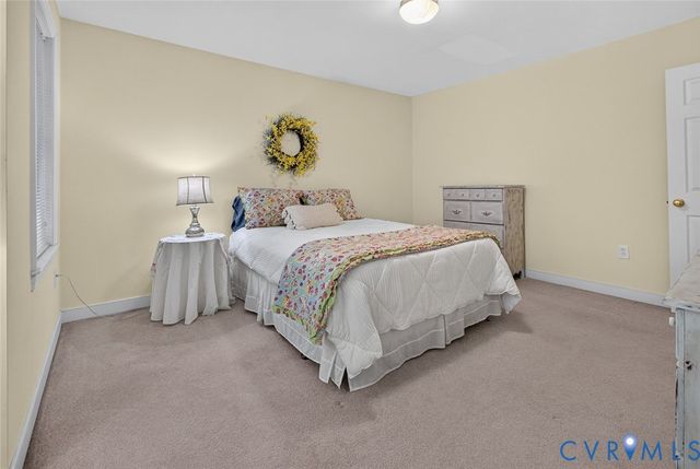 604 Cross Ridge Ln, Manakin Sabot, VA 23103