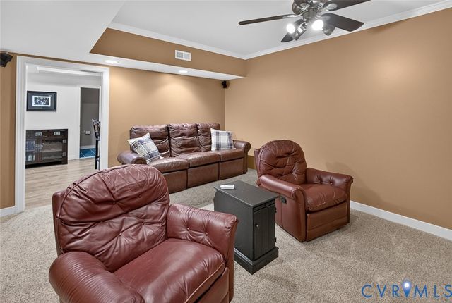 604 Cross Ridge Ln, Manakin Sabot, VA 23103