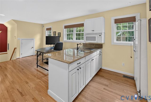 604 Cross Ridge Ln, Manakin Sabot, VA 23103